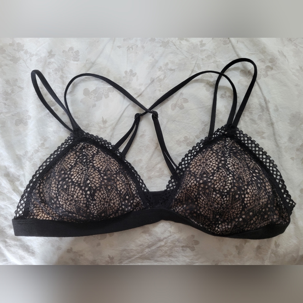 Strappy Victoria secret bralette size Large